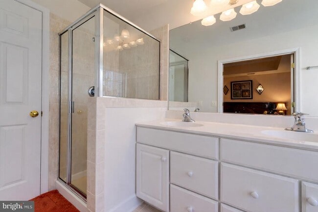 Building Photo - 13716 Maple Sugar Ln