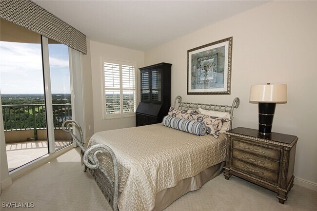 Building Photo - 23750 Via Trevi Way