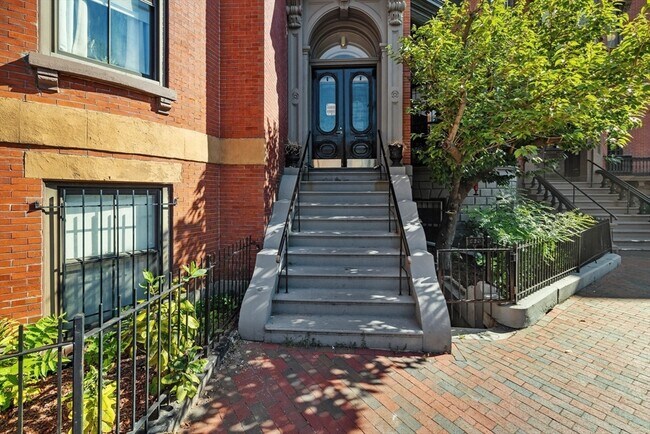 Building Photo - 530 Massachusetts Ave