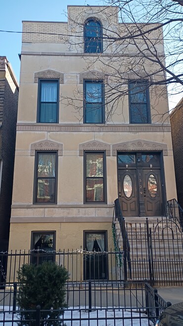 Building Photo - 1529 W Cullerton St