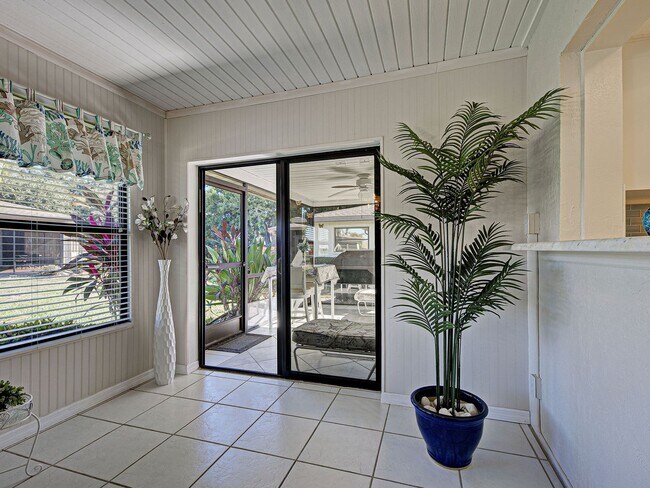 Building Photo - FURNISHED! 2BD/2BA/1CG in Vivienda West - a 55+Community