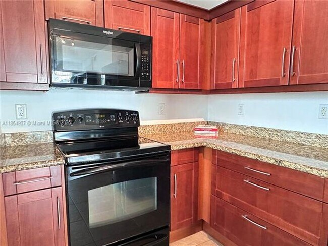 Building Photo - 7275 SW 89th St