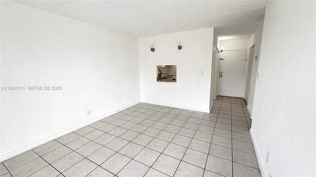 Building Photo - 4550 NW 9th St