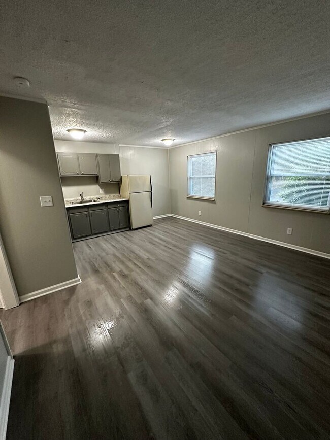 Interior Photo - Live in Comfort at Evergreen Apartments in Knoxville!