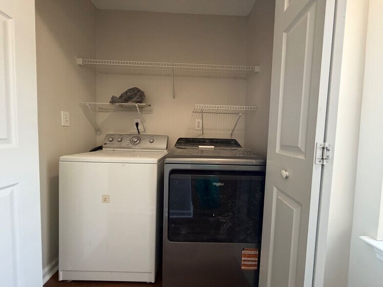 Building Photo - 2118 Serenity Dr NW