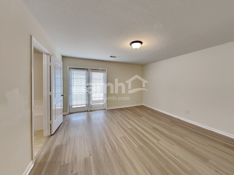 Building Photo - 22422 Bauer Canyon Dr