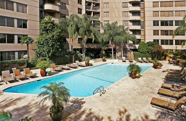 Building Photo - 3525 Sage Rd