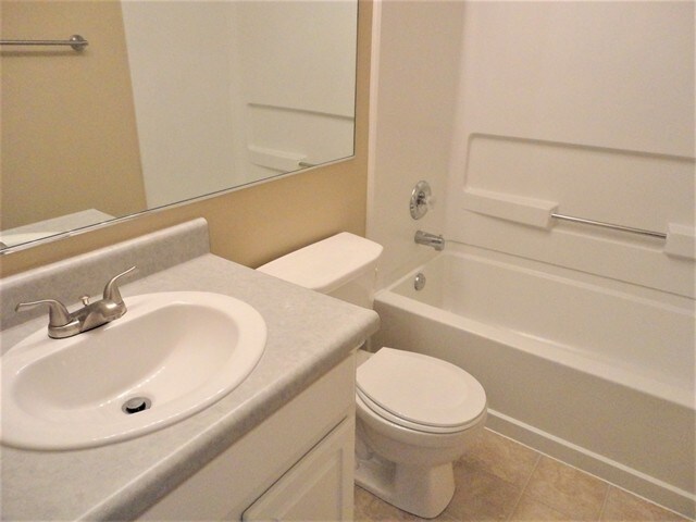 Building Photo - 9684 Thomas Ln