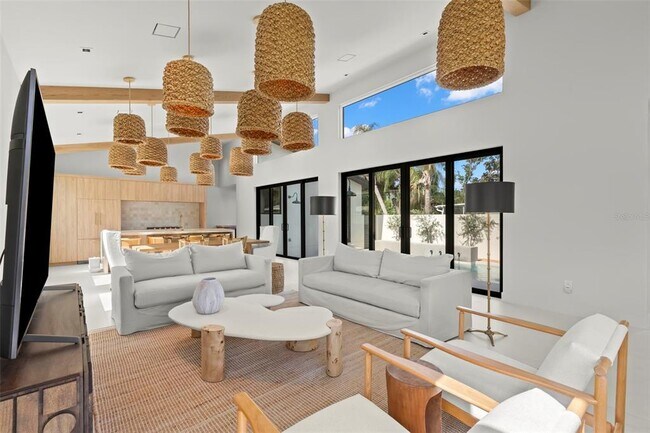 Building Photo - 150 51st St N