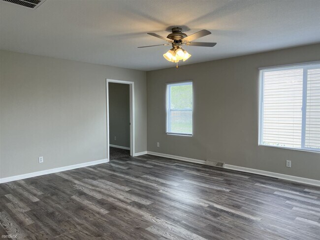 Building Photo - 3 br, 1 bath House - 1725 S Saint Clair Ave