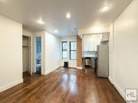 Building Photo - EASTERN PARKWAY