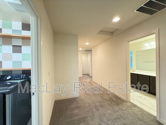 Building Photo - 1708 S 83rd Way