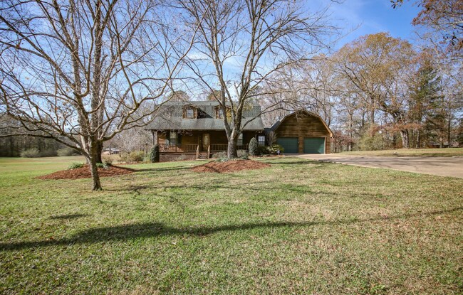 Building Photo - 3700 N Airport Rd