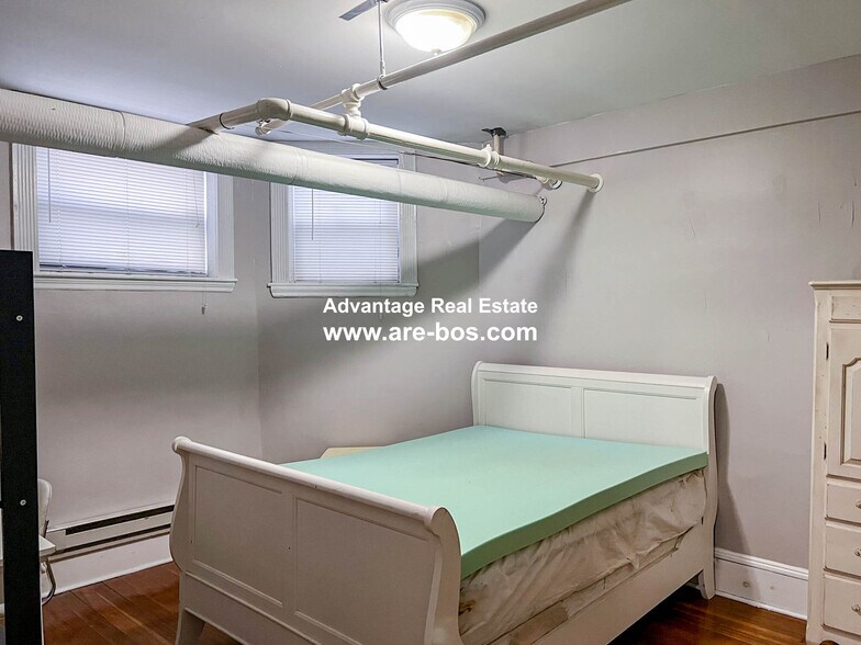 apt 24 - 1066 Commonwealth Ave