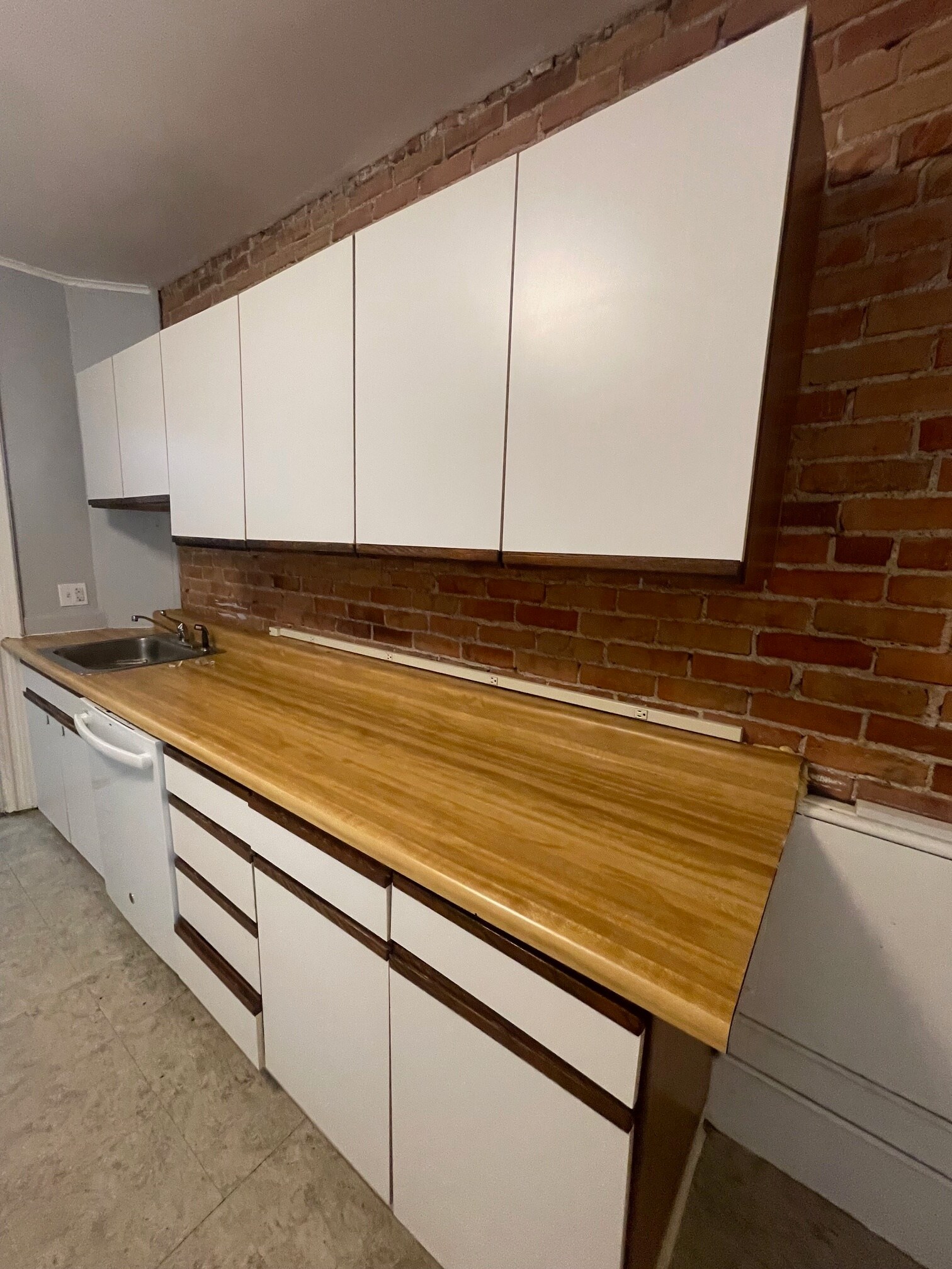 Building Photo - 57 Summer St