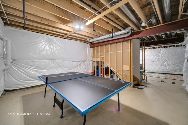 Building Photo - 2305 Brookstone Dr