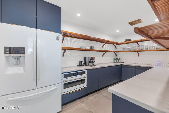 Building Photo - 5812 N 44th Pl