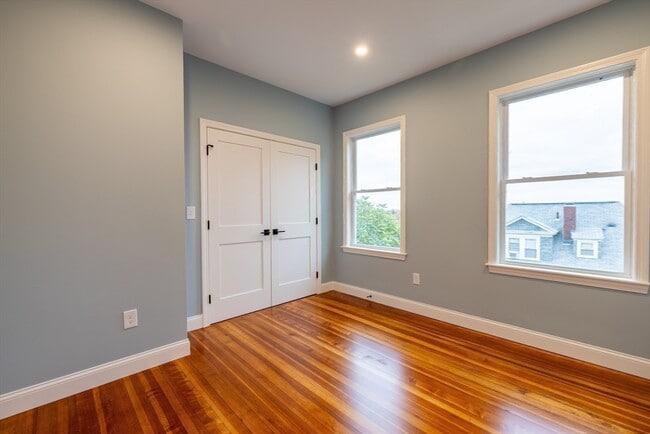 Building Photo - 19 Sawyer Ave