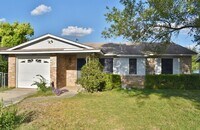 Building Photo - Eisenhauer and Rittman area cute House for...