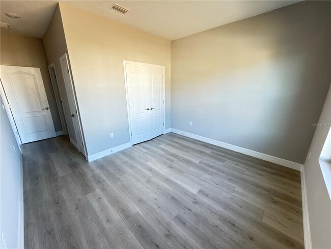 Building Photo - 5048 San Ignacio Dr