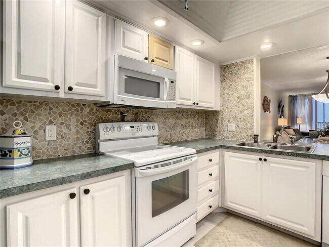 Building Photo - 18304 Gulf Blvd