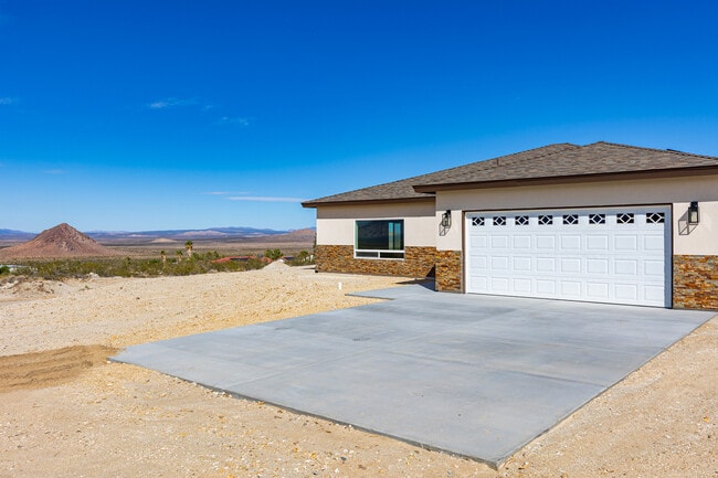 Building Photo - 10096 Glen Rd