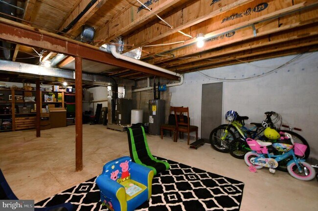 Building Photo - 800 Beacon Ct