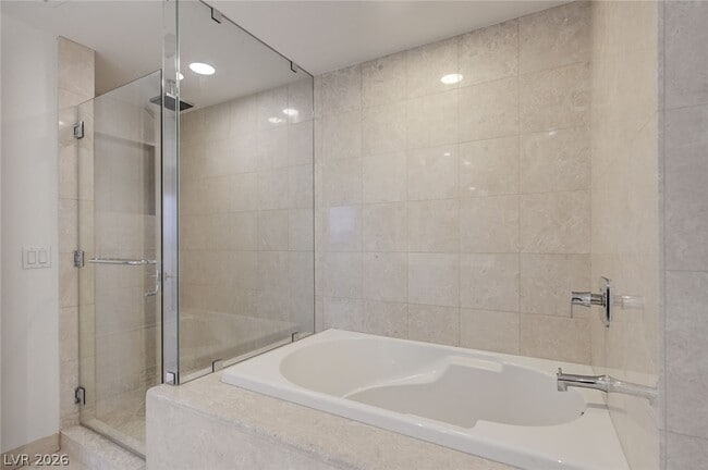 Building Photo - 322 Karen Ave