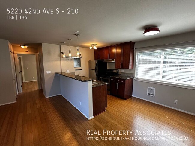 Building Photo - 5220 42nd Ave S