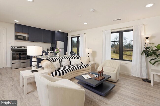 Building Photo - 23443 Dover Rd