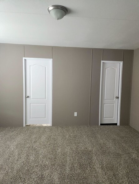 Building Photo - 150 Tonkawa Trl