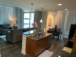 Building Photo - 475 S Church St