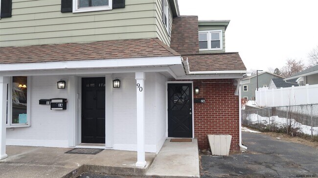 Building Photo - 90 S Central Ave