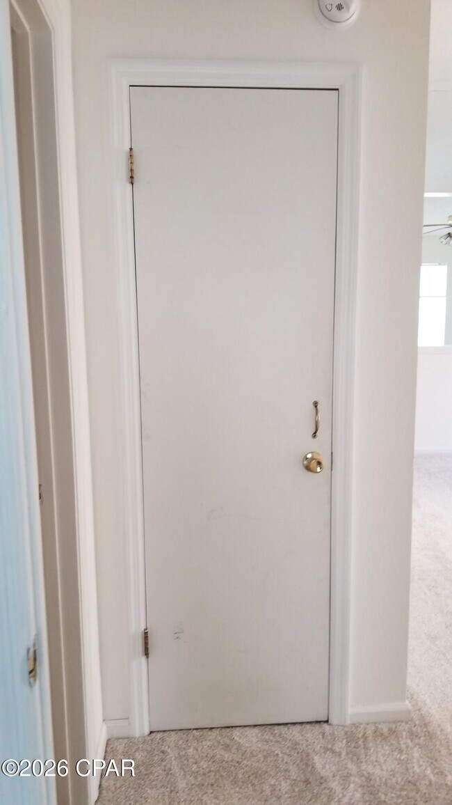 Building Photo - 126 Kristine Blvd