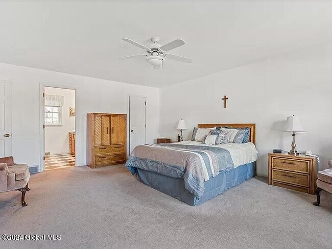 Building Photo - 633 Salvia Ln