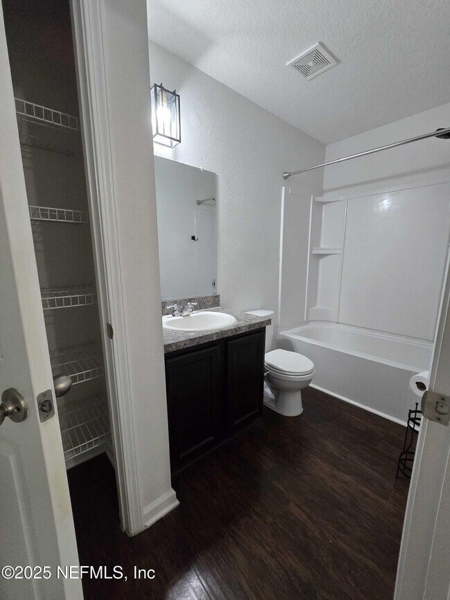 Building Photo - 9124 Adams Ave