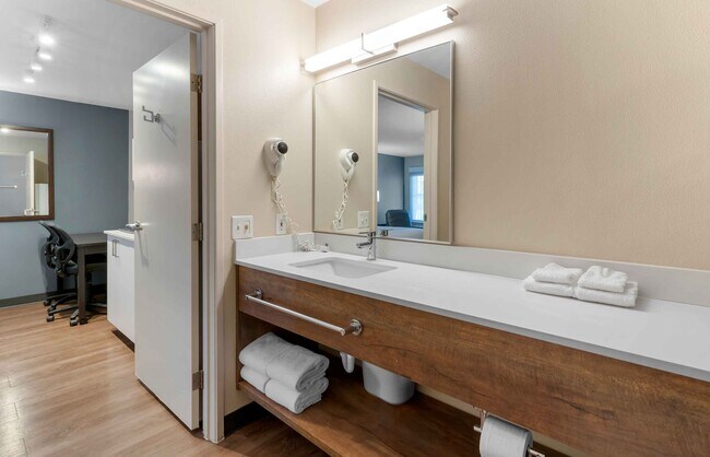 Building Photo - Furnished Studio-San Jose - Milpitas - McCarthy Ranch