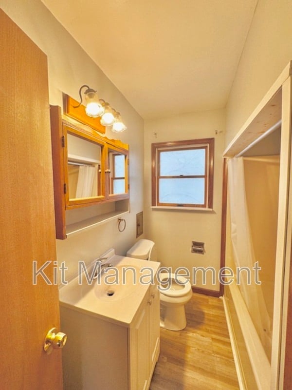 Building Photo - 4631 Burnham Ave
