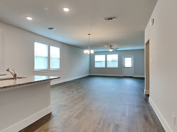 Building Photo - 1505 Marvin Gardens