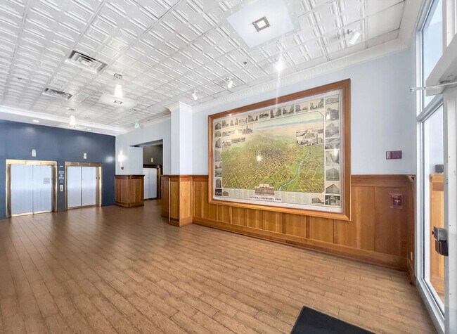 Building Photo - 1555 California St