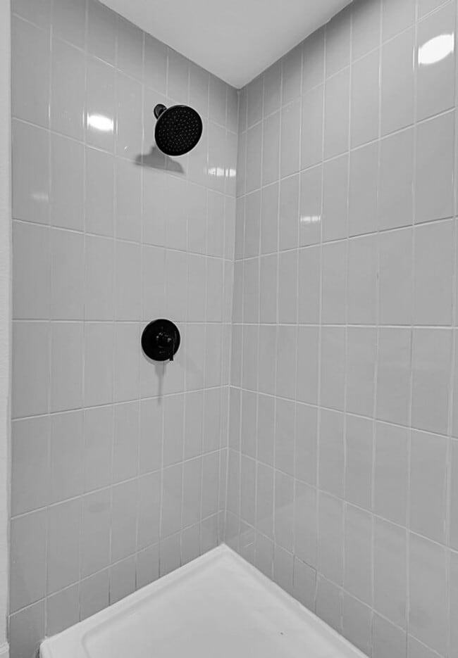 Building Photo - Newly Renovated 3 Bed, 3 Bath Home in Waco