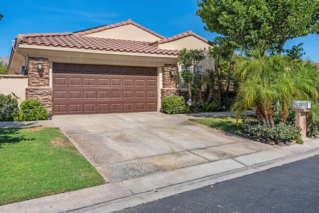 Building Photo - 50665 Spyglass Hill Dr