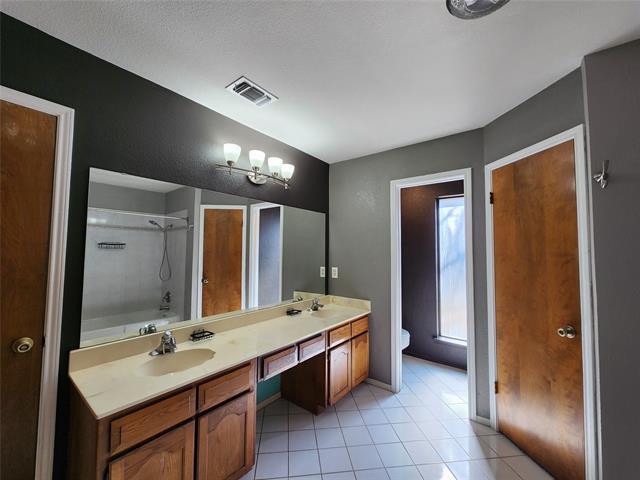 Building Photo - 3920 Woodruff Ct