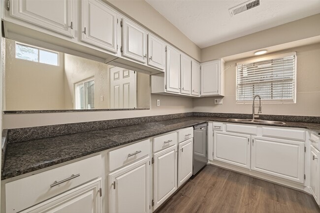 Building Photo - 12239 W Village Dr