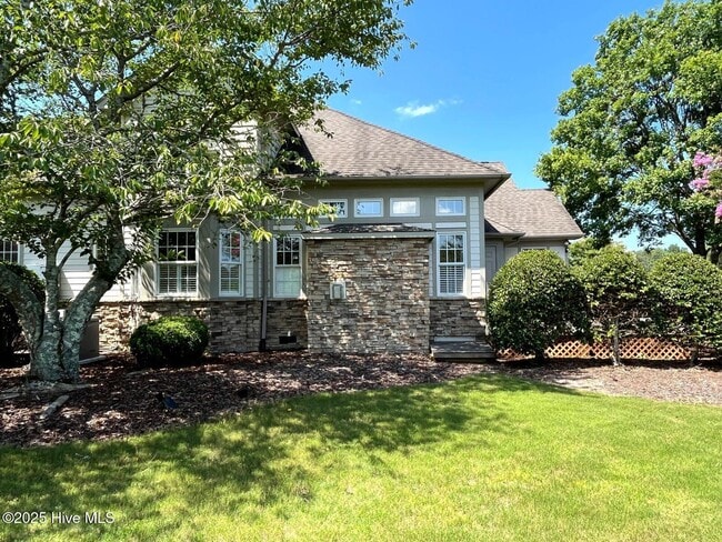 Building Photo - 150 Starland Ln