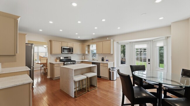 Building Photo - 19211 Brompton Ct