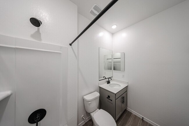 Building Photo - Modern Mountainside Living: Stunning New 4-Bedroom Home in Estrella Crossing! 3 CAR GARAGE!