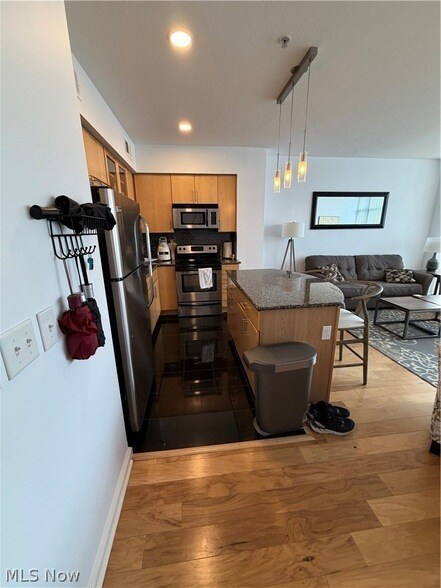 Building Photo - 1237 Washington Ave