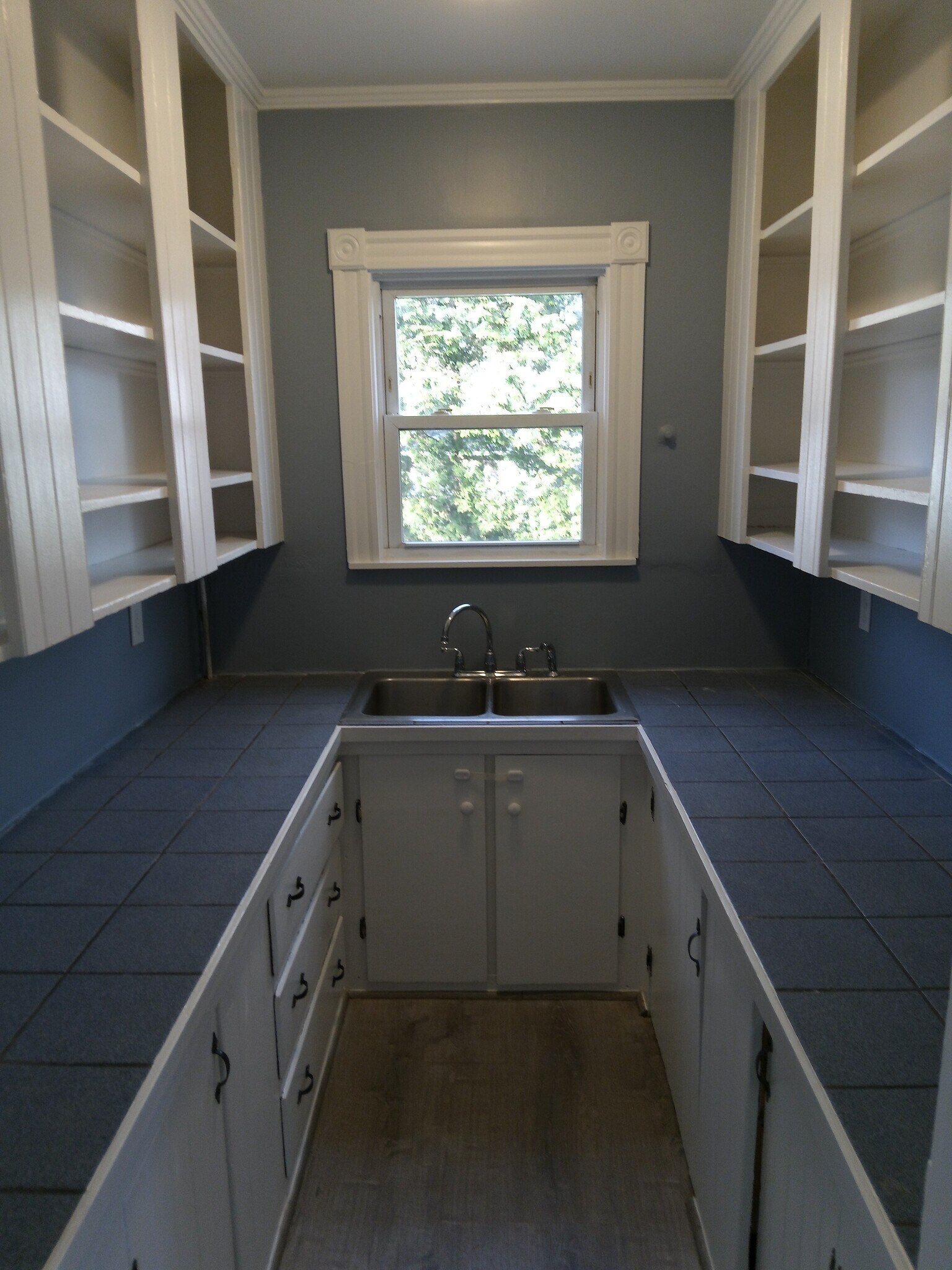 Building Photo - 13 2nd St