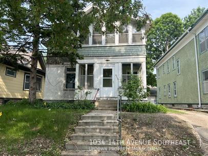 Building Photo - 1034 14th Ave SE